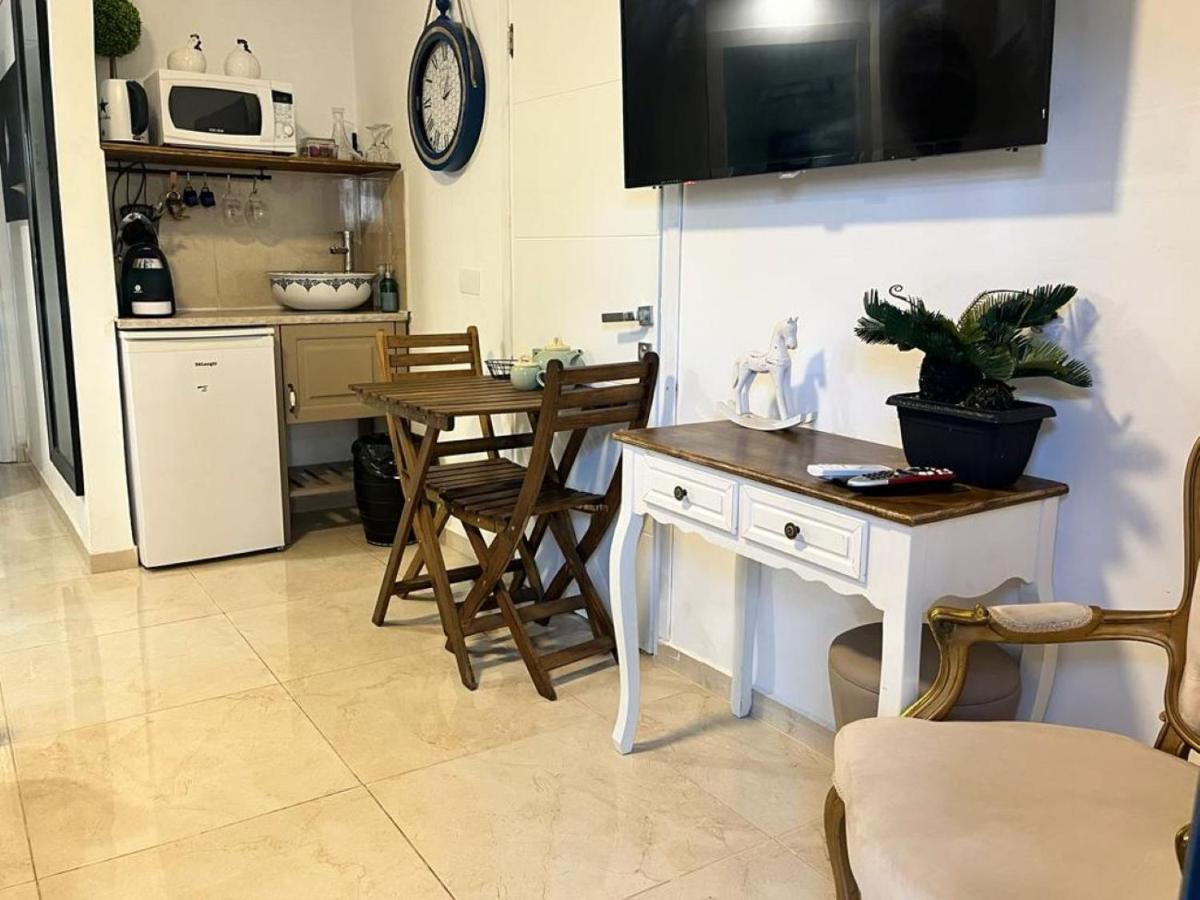하데라 Ahuzat Shaul Seaside B&B 외부 사진