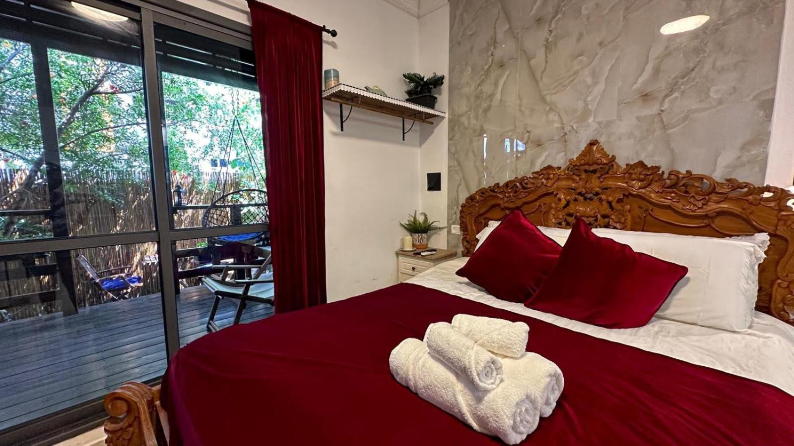하데라 Ahuzat Shaul Seaside B&B 외부 사진