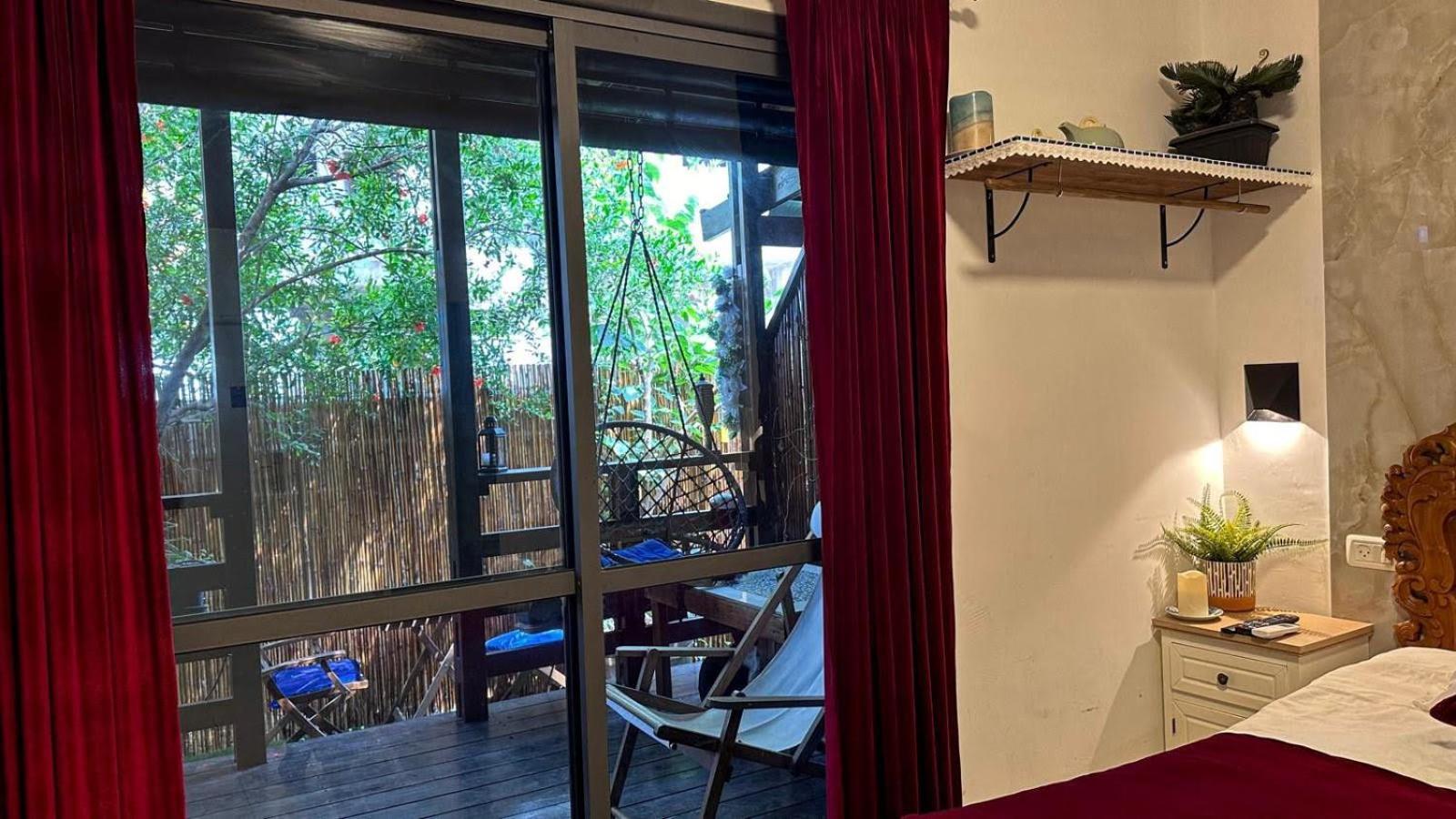 하데라 Ahuzat Shaul Seaside B&B 외부 사진